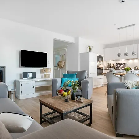 New Port Lounge - Eg, Hafenblick, Terrasse *